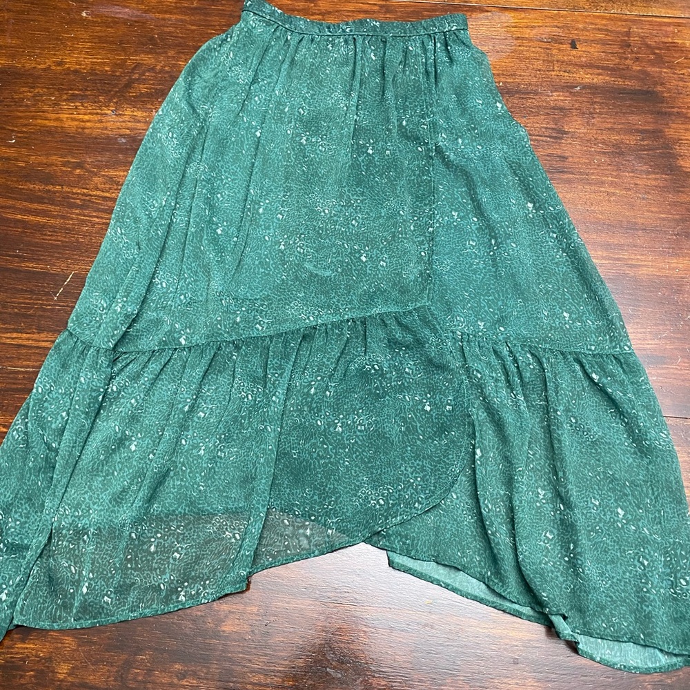 AE Studio Women's Green Long Skirt with Zipper - Size Medium